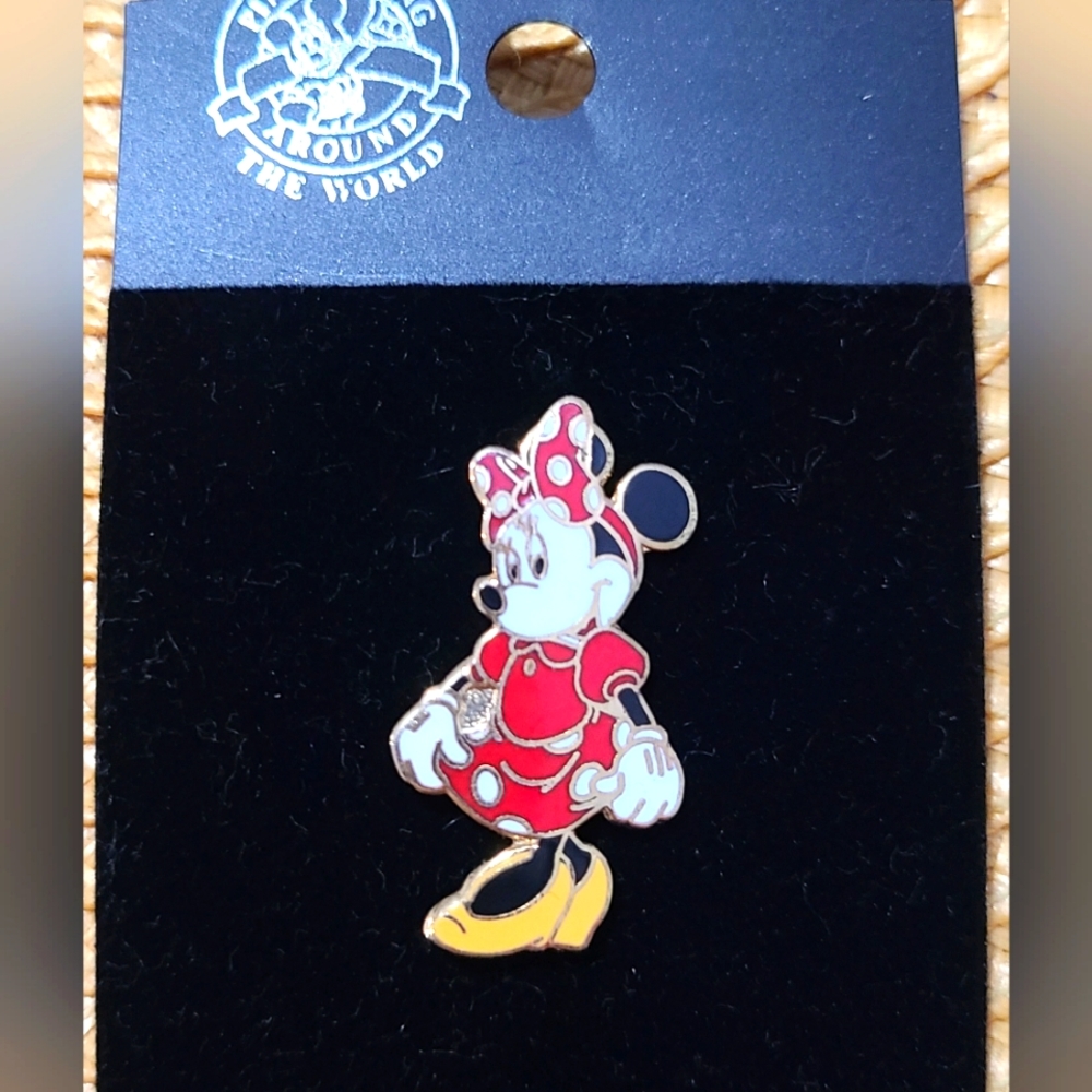 Minnie Collectible Pin 2004
